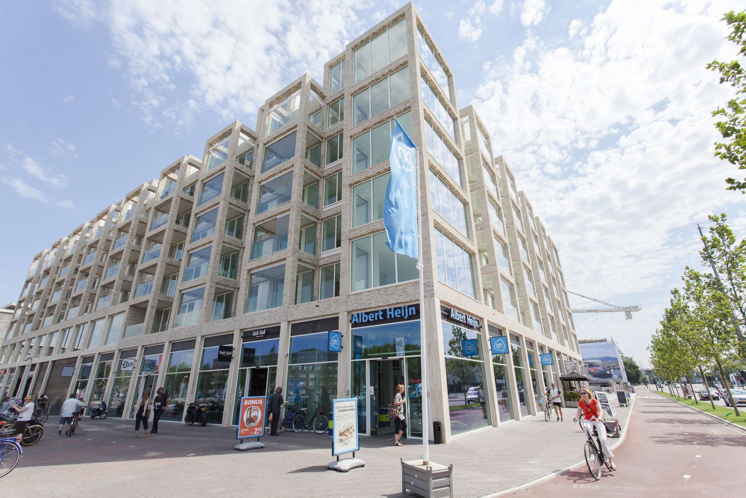 Albert Heijn Stadionplein - Bun